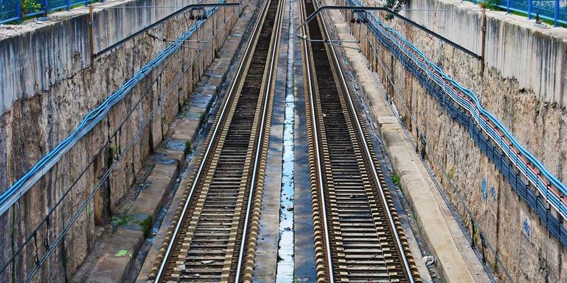 聚泰达多式联运服务：整合公路、铁路与海运，打造韧性供应链网络